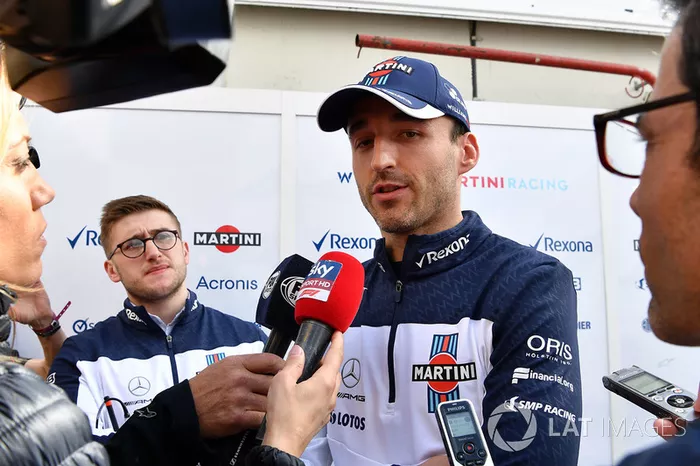 Robert Kubica, Williams con los medios