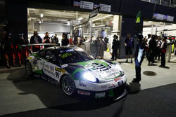 #991 Craft Bamboo Racing Porsche 911 GT3 R: Earl Bamber, Kevin Estre, Laurens Vanthoor