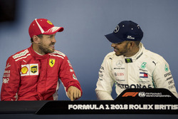 Sebastian Vettel, Ferrari y Lewis Hamilton, Mercedes-AMG F1