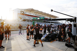 Haas F1 Team pit stop antrenmanı