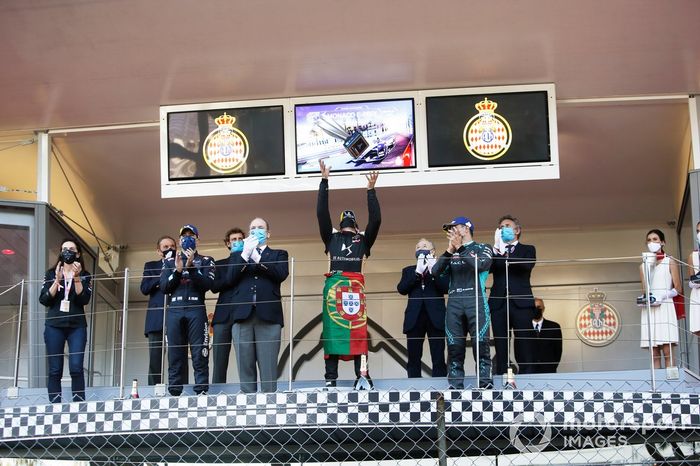 Podio: ganador Antonio Felix Da Costa, DS Techeetah