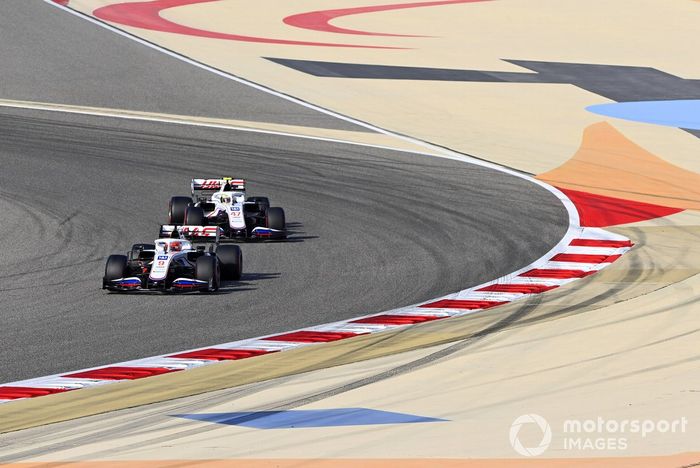 Nikita Mazepin, Haas VF-21, Mick Schumacher, Haas VF-21