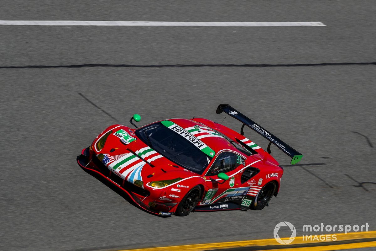 #21 AF Corse Ferrari 488 GT3: Simon Mann, Luis Perez Companc, Nicklas Nielsen, Toni Vilander