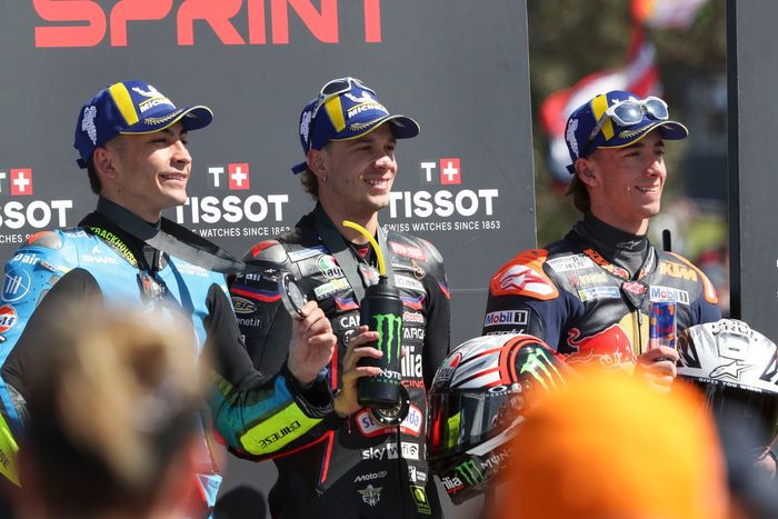 Raul Fernandez, Trackhouse Racing, Pedro Acosta, Red Bull KTM Factory Racing, Marco Bezzecchi, Aprilia Racing