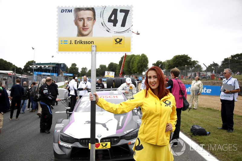 La grid girl di Joel Eriksson, BMW Team RBM