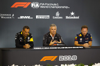 Cyril Abiteboul, Renault Sport F1 , Gil de Ferran, , McLaren, ve Christian Horner, Red Bull Racing