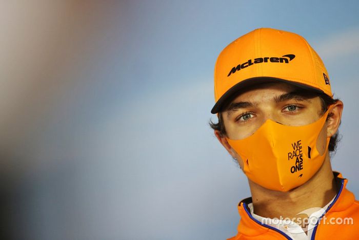 Lando Norris, McLaren en la conferencia de prensa