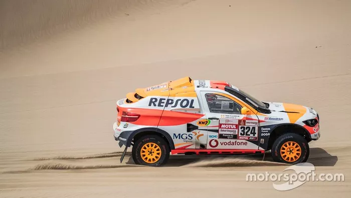 #324 Repsol Rally Team: Isidre Esteve, Txema Villalobos