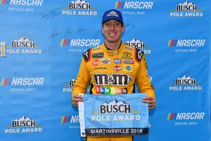 Polesitter Kyle Busch, Joe Gibbs Racing, Toyota Camry M&M's Halloween