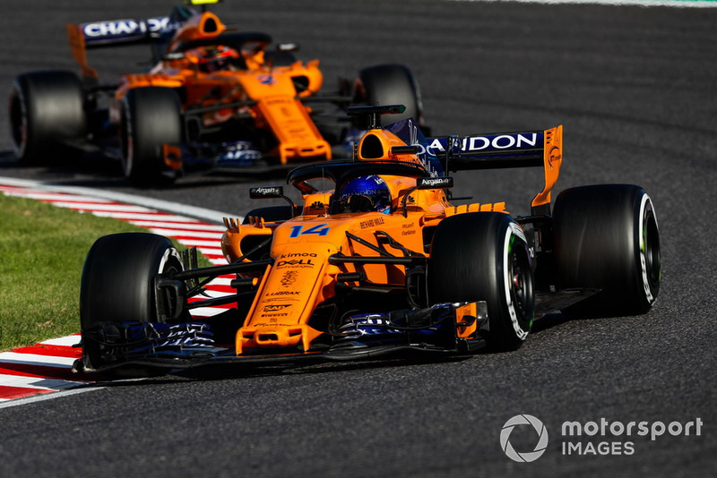 Fernando Alonso, McLaren MCL33, leads Stoffel Vandoorne, McLaren MCL33