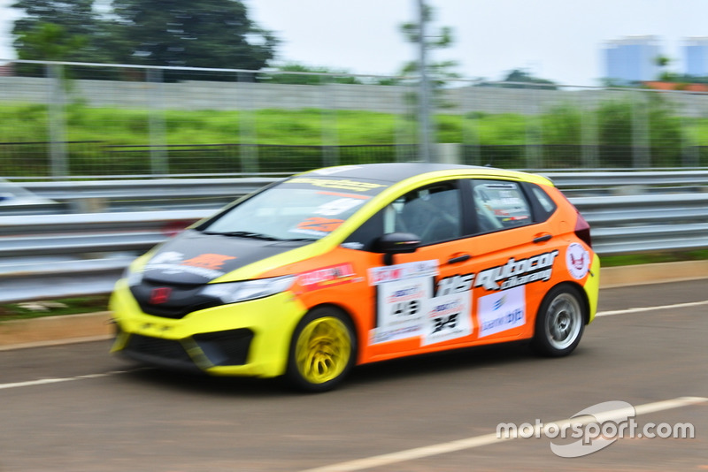 Hendra Bonank, privateer, ITCC 1600 Max