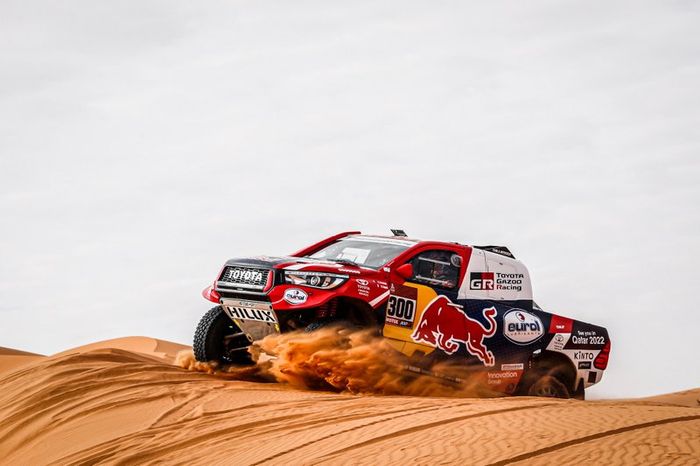 #300 Toyota Gazoo Racing: Nasser Al-Attiyah, Matthieu Baumel