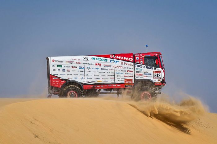 #512 Hino Team Sugawara: Teruhito Sugawara, Yuji Mochizuki, Hirokazu Somemiya