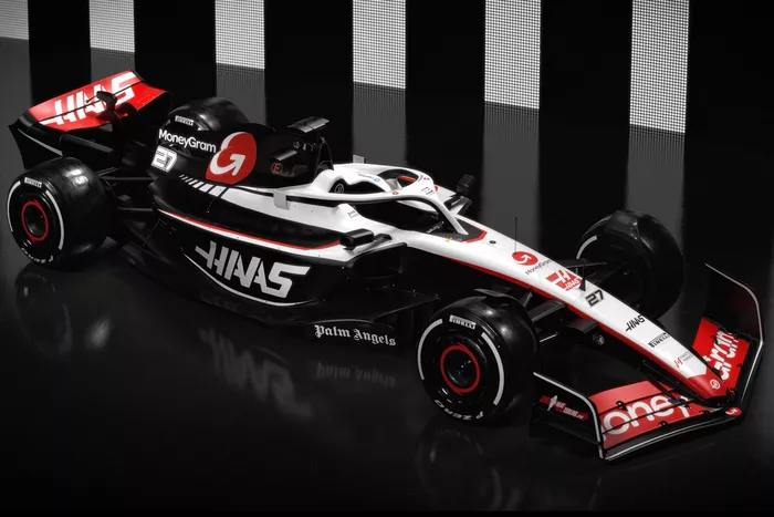 Haas VF-22 von 2022 im Design für 2023