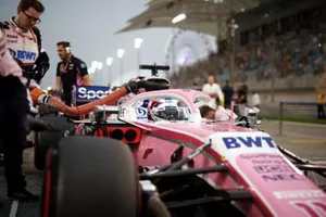 Sergio Perez, Racing Point RP19, arrivant sur la grille