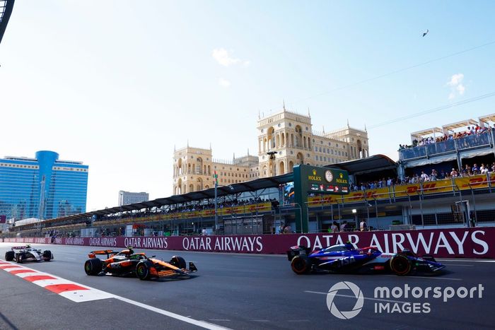 Yuki Tsunoda, RB F1 Team VCARB 01, Lando Norris, McLaren MCL38, Nico Hulkenberg, Haas VF-24.