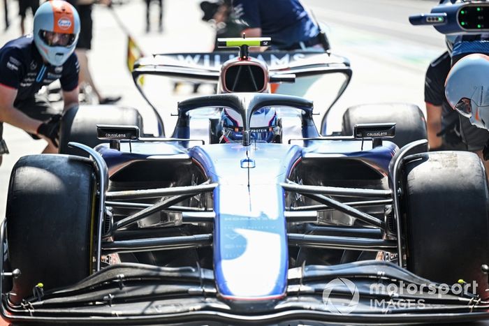 Franco Colapinto, Williams FW46, en boxes