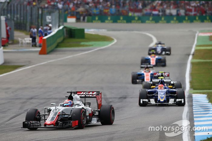 Romain Grosjean, Haas F1 Team VF-16