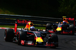 Daniel Ricciardo, Red Bull Racing RB12 et Max Verstappen, Red Bull Racing RB12