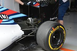 Williams FW38 detalle trasero