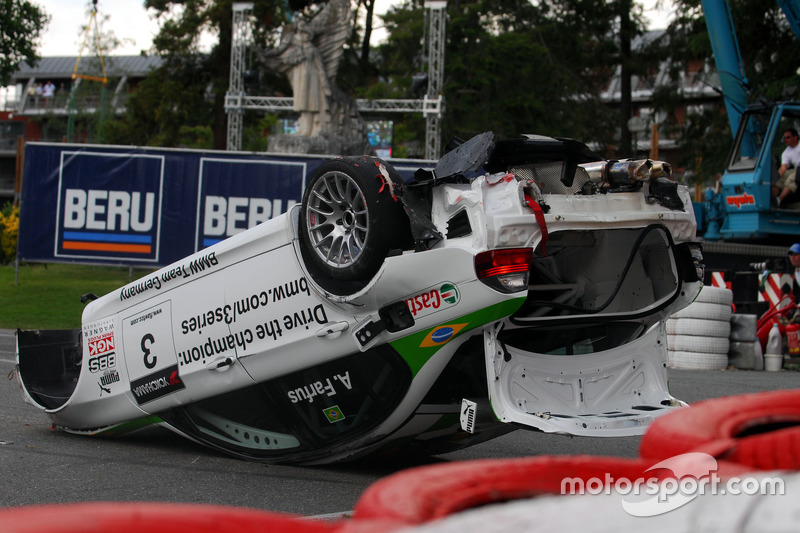 Unfall: Augusto Farfus, BMW Team Germany, BMW 320si