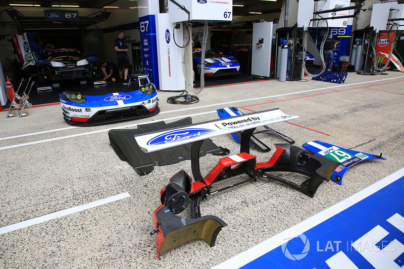 Автомобиль Ford GT команды Ford Chip Ganassi Racing