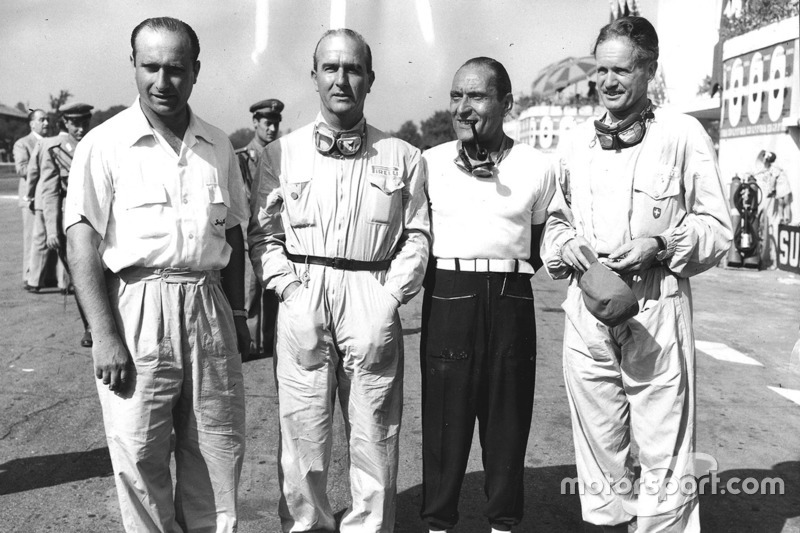 Alfa Romeo team: Juan Manuel Fangio, Giuseppe Farina, Felice Bonetto en Emmanuel de Graffenried