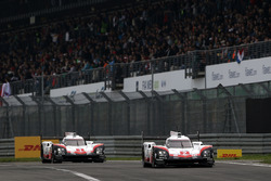 #2 Porsche Team Porsche 919 Hybrid: Тімо Бернхард, Ерл Бамбер, Брендон Хартлі #1 Porsche Team Porsch