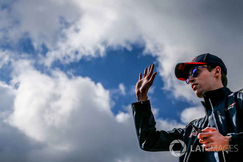 Даниил Квят, Toro Rosso – против