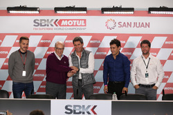 Carmelo Ezpeleta, CEO del Grupo Dorna, y Segio Uñac, Gobernador de San Juan