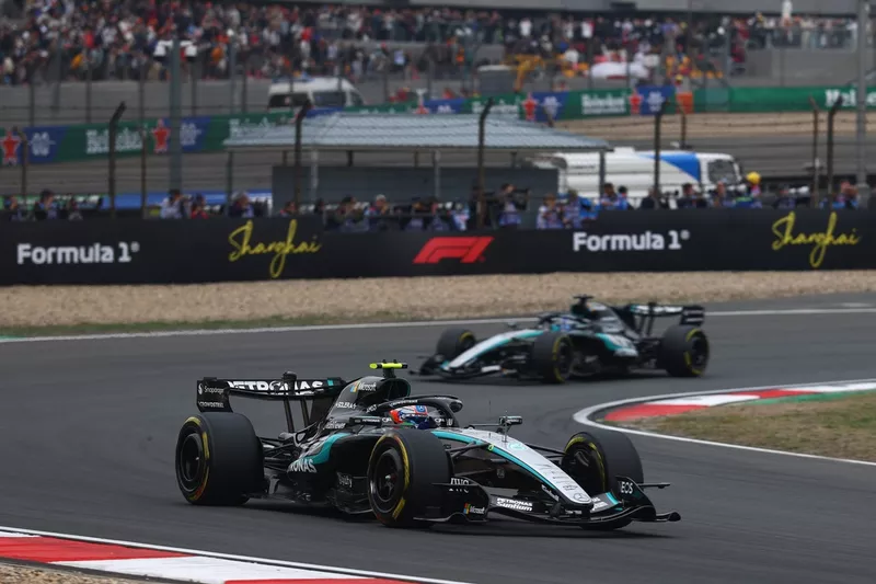 George Russell, Mercedes; Andrea Kimi Antonelli, Mercedes