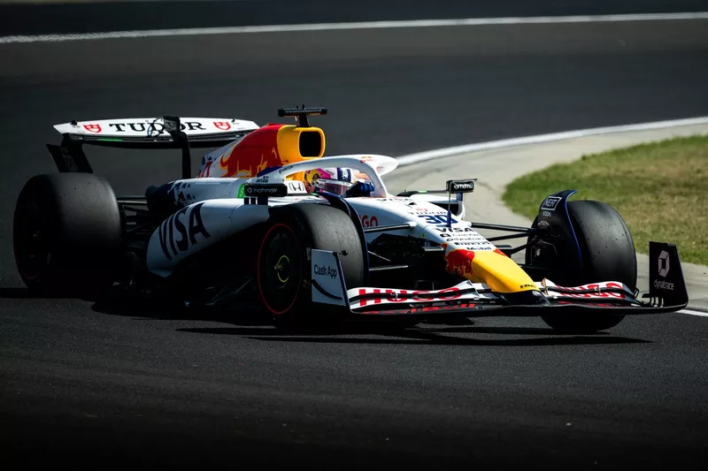 Liam Lawson, Racing Bulls, essais Pirelli Hungaroring