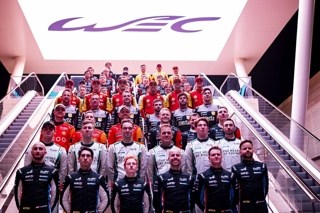 Zdjęcie grupowe kierowców hipersamochodów WEC