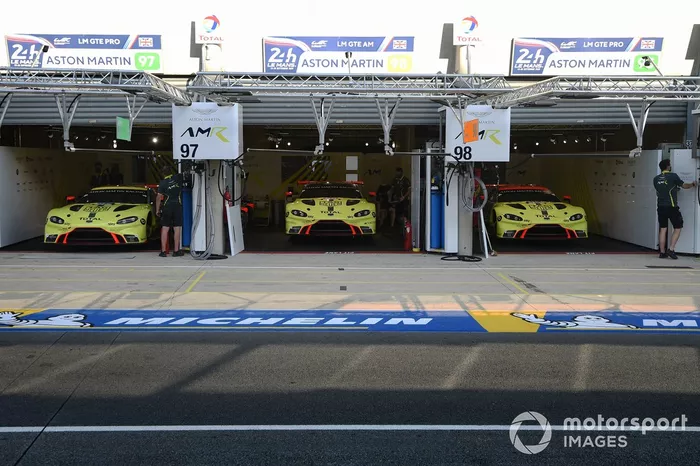 #97 Aston Martin Racing Aston Martin Vantage AMR: Alex Lynn, Maxime Martin, Harry Tincknell, #98 Aston Martin Racing Aston Martin Vantage: Paul Dalla Lana, Augusto Farfus, Ross Gunn, #95 Aston Martin Racing Aston Martin Vantage AMR: Marco Sorensen, Nicki Thiim, Richard Westbrook