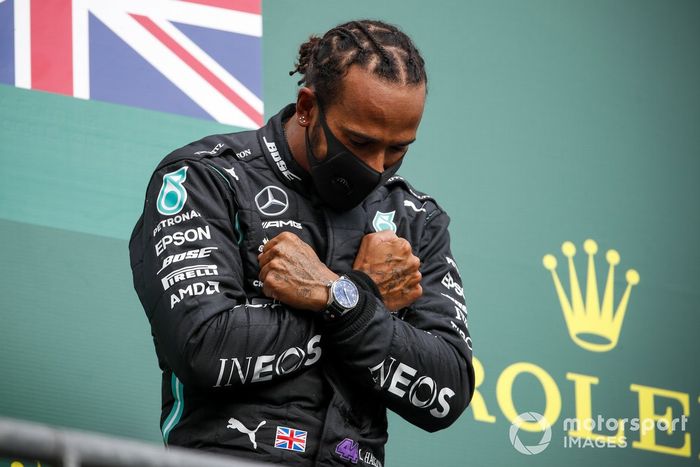Podio: ganador Lewis Hamilton, Mercedes-AMG F1