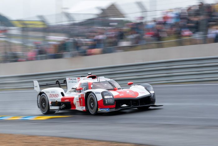 #7 Toyota Gazoo Racing Toyota GR010 - Hybrid Hypercar, Mike Conway, Kamui Kobayashi, José María López