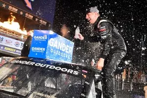 Race winner Greg Biffle, Kyle Busch Motorsports, Toyota Tundra