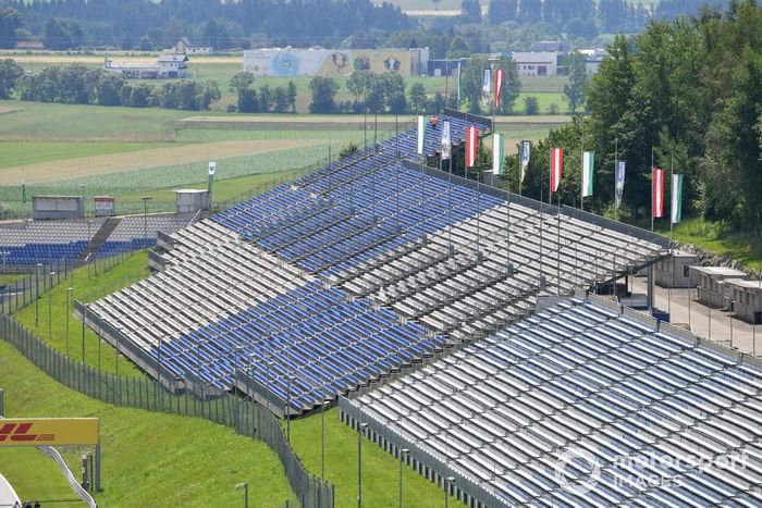 Gradas vacías en el Red Bull Ring