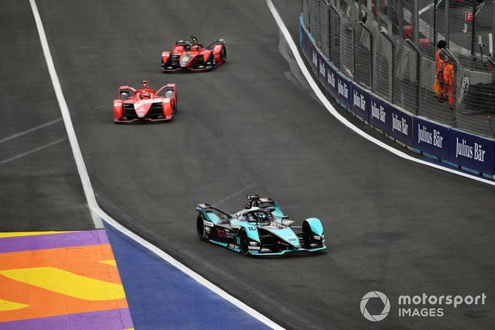 Sam Bird, Jaguar Racing, Jaguar I-TYPE 5, Jake Dennis, Andretti Motorsport, BMW iFE.21, Maximilian Gunther, Nissan e.Dams, Nissan IM03