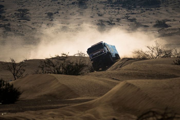 #500 Kamaz - Master: Andrey Karginov, Andrey Mokeev, Igor Leonov