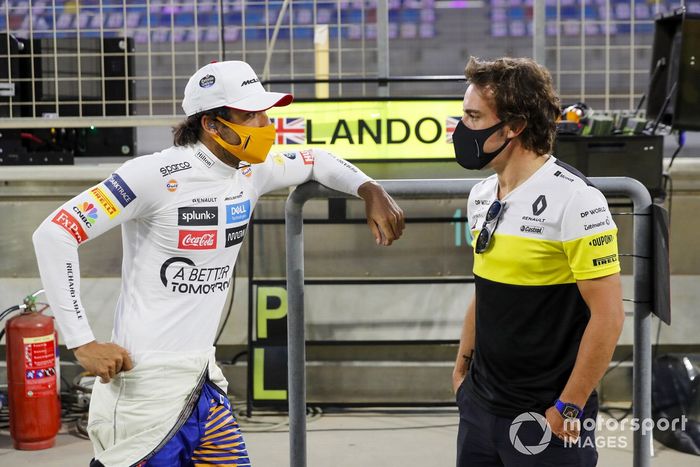 Carlos Sainz Jr., McLaren con Fernando Alonso, Renault