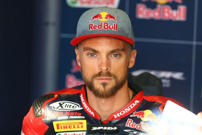 Leon Camier, Honda WSBK Team