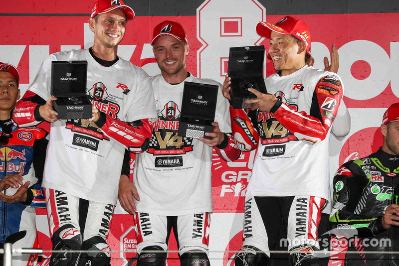 Podio: #21 Yamaha Factory Racing Team: Michael van der Mark, Alex Lowes, Katsuyuki Nakasuga