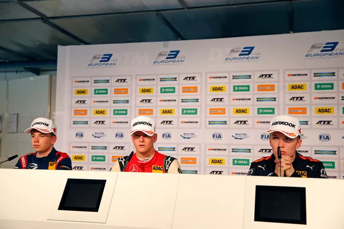 Conférence de presse, Robert Shwartzman, PREMA Theodore Racing Dallara F317 - Mercedes-Benz, Mick Schumacher, PREMA Theodore Racing Dallara F317 - Mercedes-Benz, Dan Ticktum, Motopark Dallara F317 - Volkswagen