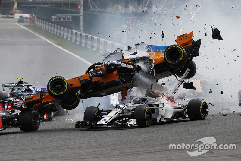 Accidente de Fernando Alonso, McLaren MCL33