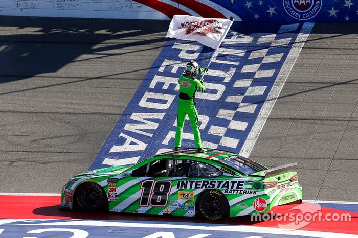 1º - Kyle Busch - 200 vitórias (53 na Cup, 94 na Xfinity Series e 53 na Truck Series)