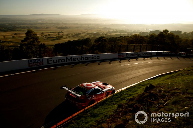 #888 Mercedes-AMG Team Vodafone Mercedes AMG GT GT3: Craig Lowndes, Jamie Whincup, Shane van Gisbergen