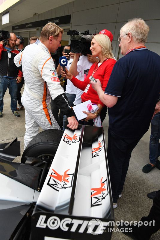 Mika Hakkinen Leyendas F1 30 Aniversario vuelta de Demostración