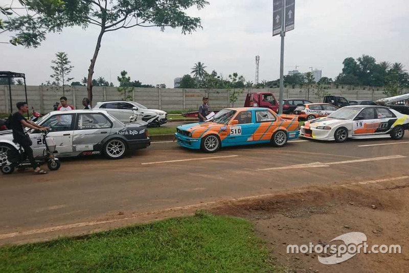 Deretan mobil peserta BSD City Grand Prix 2018