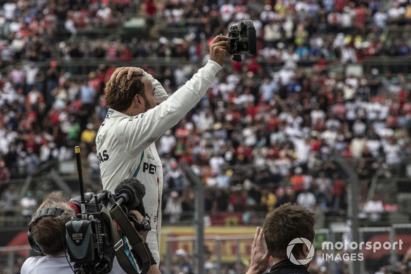 Lewis Hamilton, Mercedes AMG F1 celebra en parc ferme